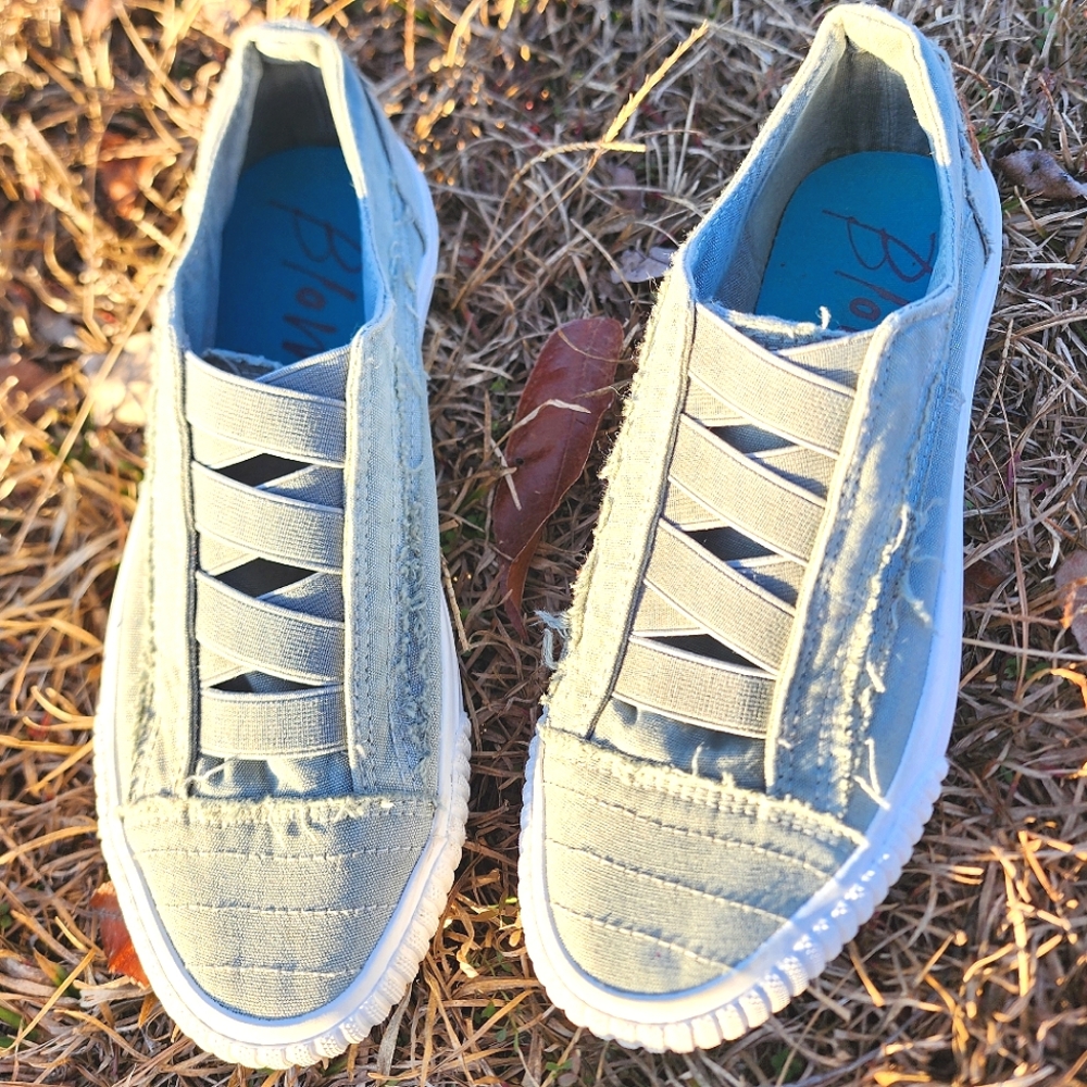 Blowfish Malibu sneaker women's sz 7.5 stylish chic comfy spring summer fun
